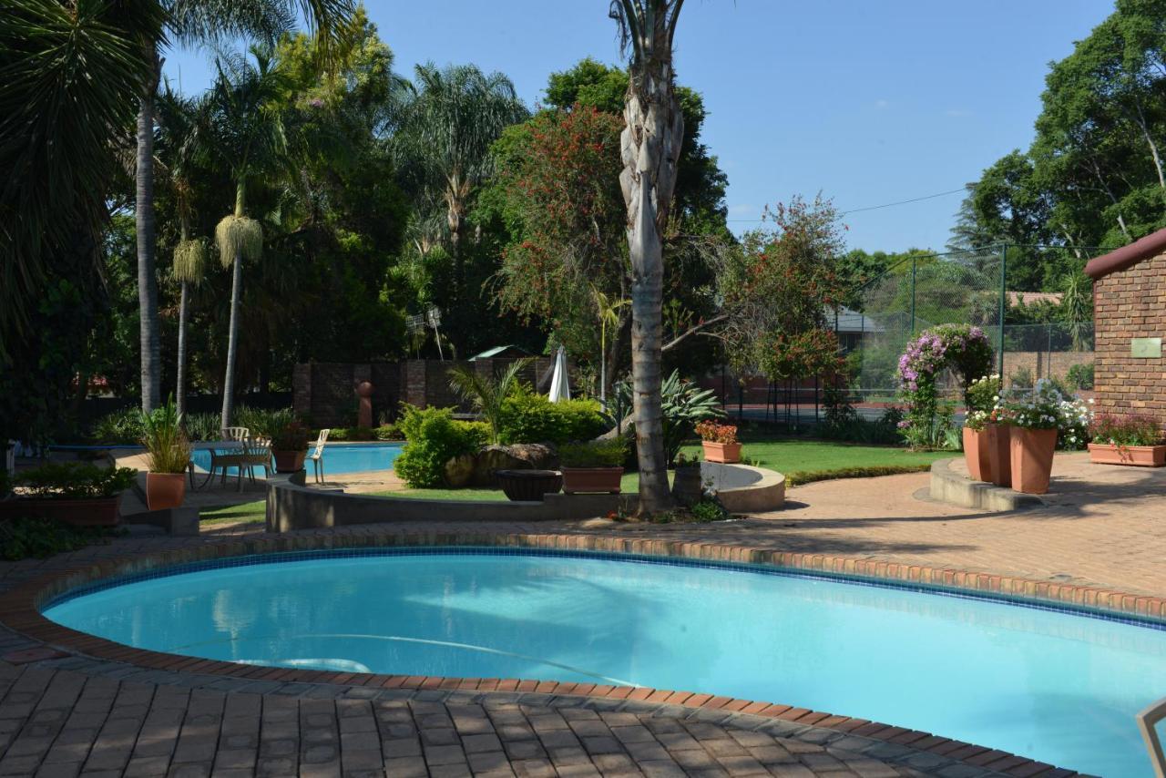 Cornerstone Guest Lodge Pretoria-Noord エクステリア 写真