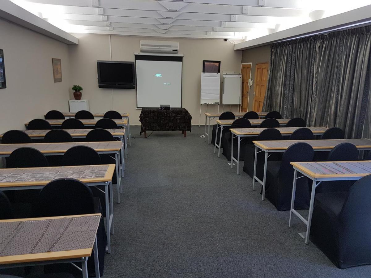 Cornerstone Guest Lodge Pretoria-Noord エクステリア 写真