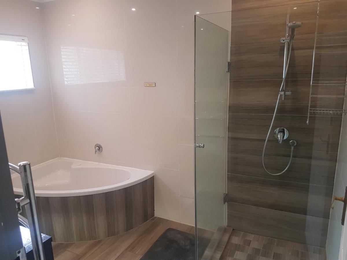 Cornerstone Guest Lodge Pretoria-Noord エクステリア 写真